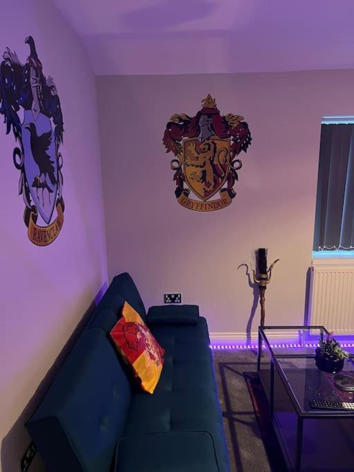 Potters Hideout- 2 Bedroom 2 Bathroom Apartment Watford  Bagian luar foto