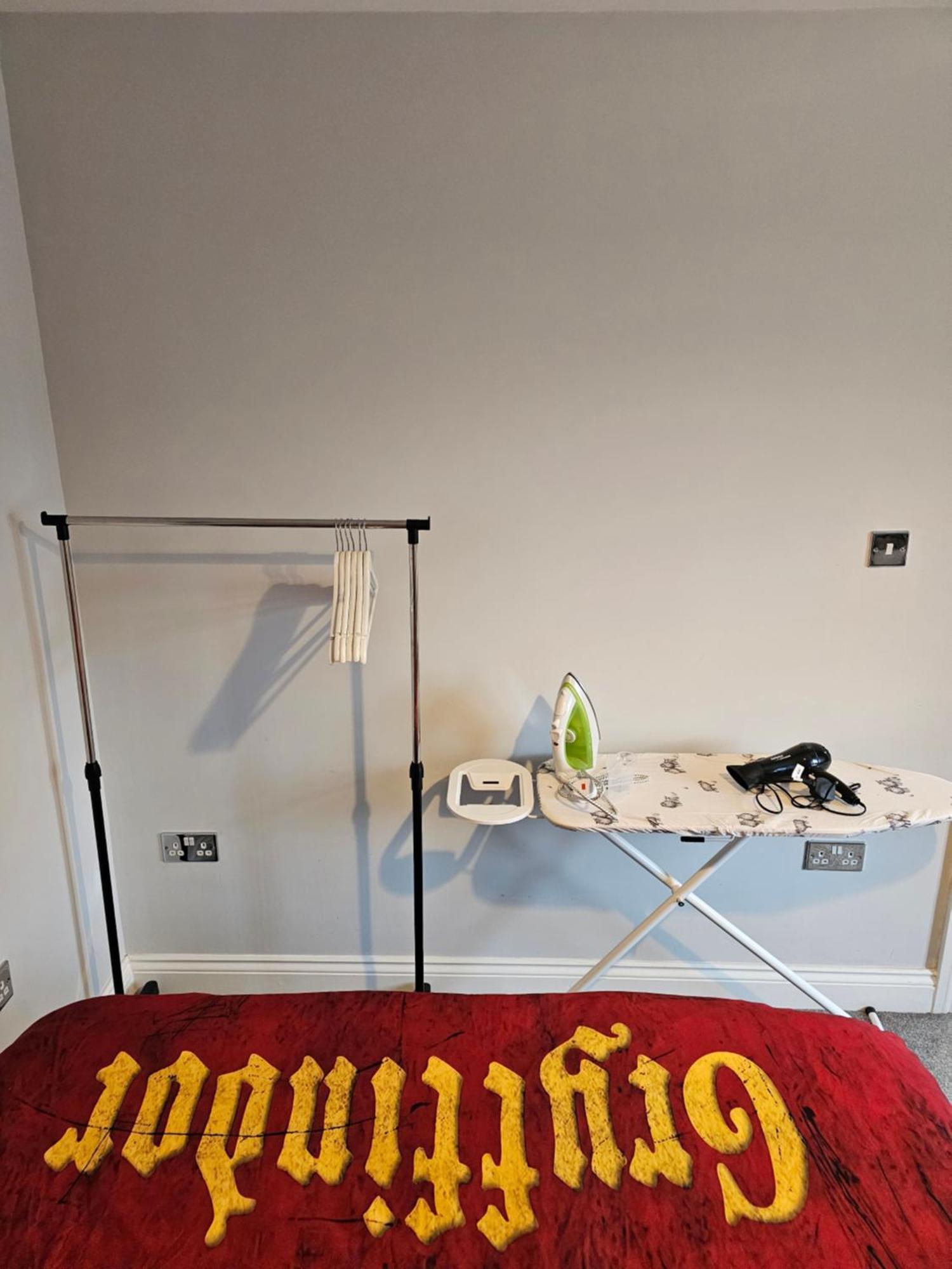 Potters Hideout- 2 Bedroom 2 Bathroom Apartment Watford  Bagian luar foto